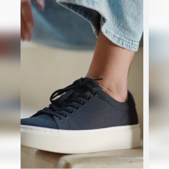 ABEO  Jumpstreet Navy / Neutral Canvas Classic Platform Sneaker 8.5 - Picture 15 of 16